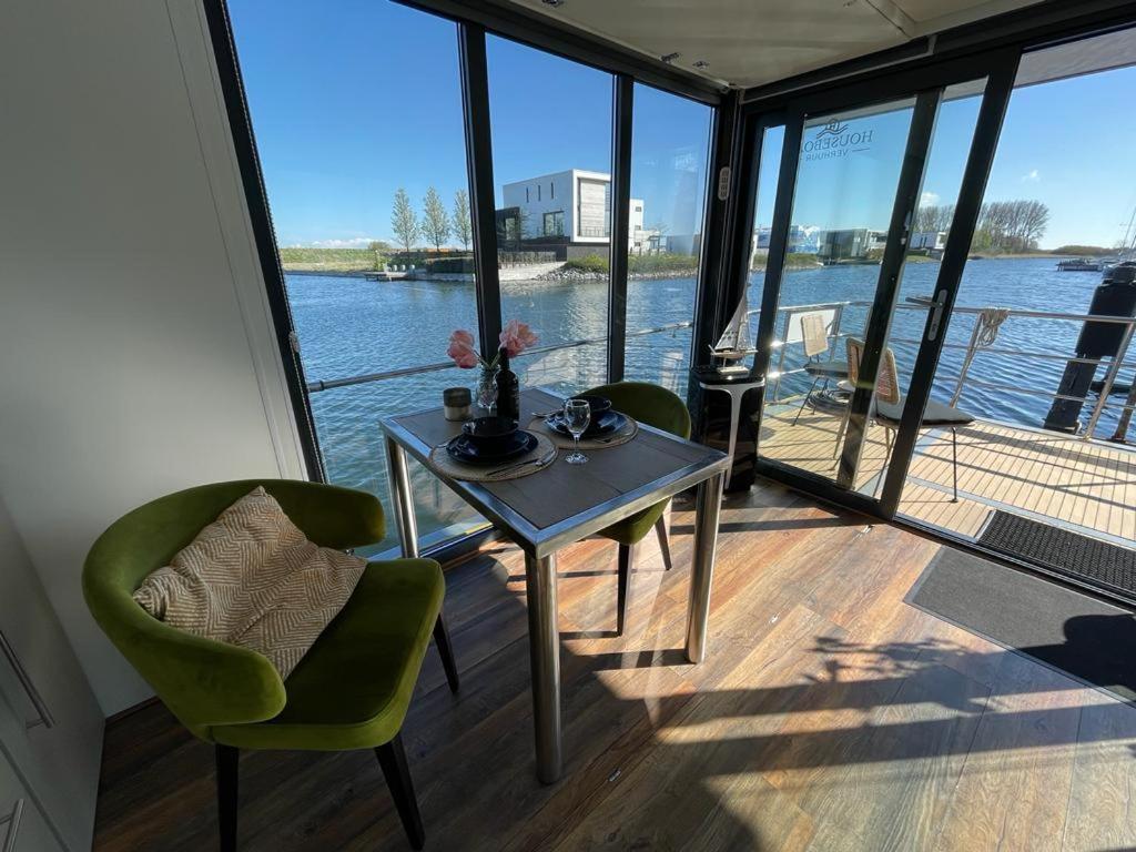 Houseboat Kamperland Hotel Exterior foto