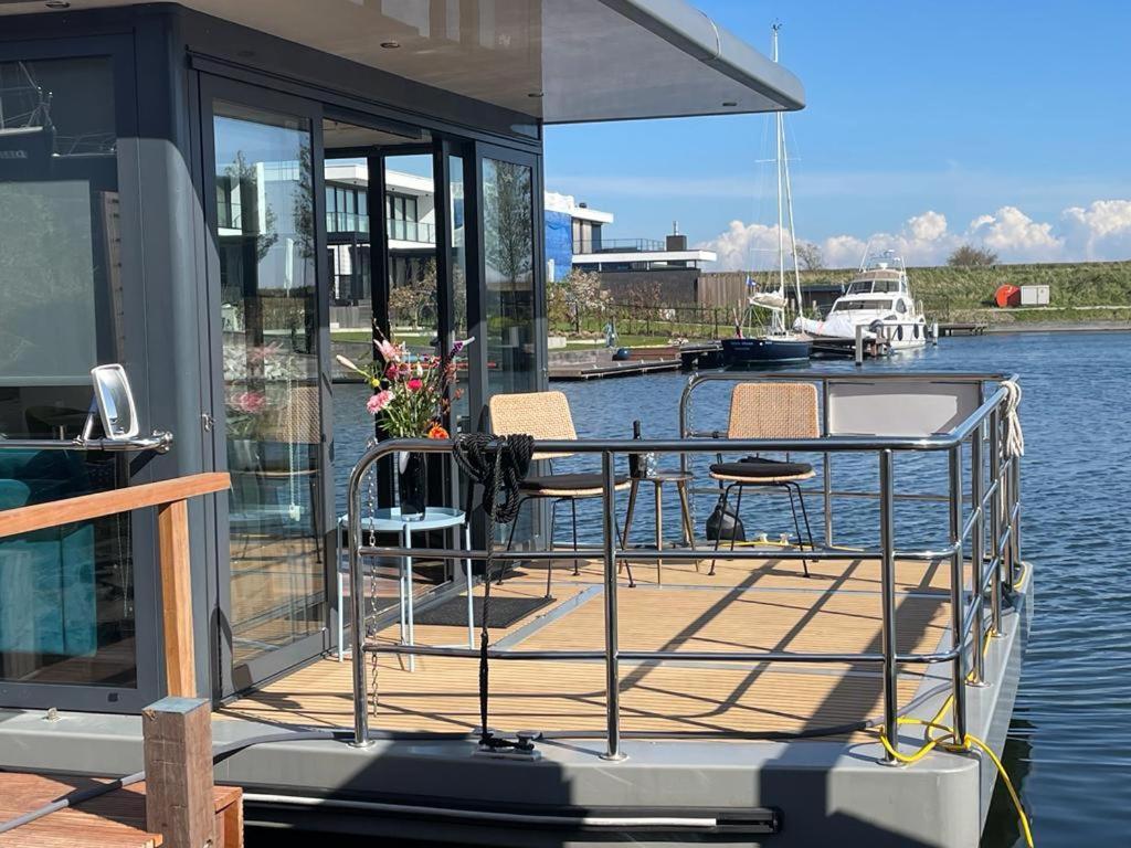 Houseboat Kamperland Hotel Exterior foto