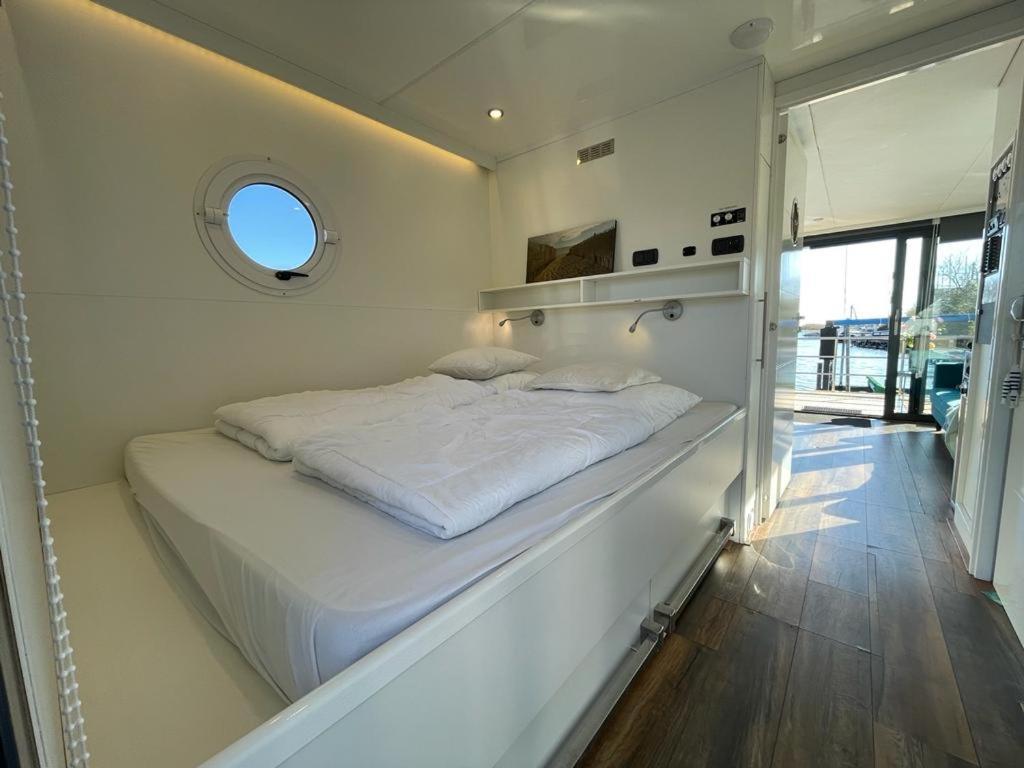 Houseboat Kamperland Hotel Exterior foto
